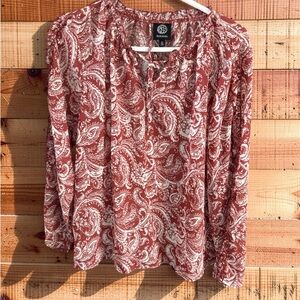 Bobeau Red and White Paisley Blouse